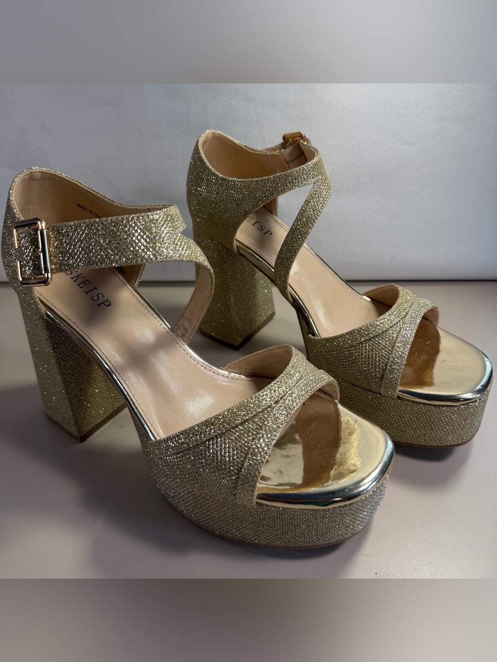 WSKEISP Gold Sparkling Chunky Strappy Heels Sz 9.5